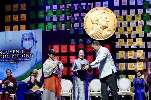Nữ bác sĩ Việt nhận giải 'Nobel châu Á', tặng 50.000 USD tiền thưởng cho nạn nhân chất độc da cam