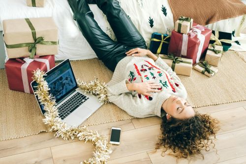 Những người tê liệt vì mua sắm online