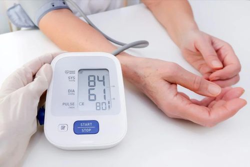 6 điều cần làm khi bị huyết áp thấp