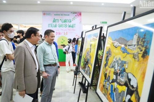 Họa sĩ ba miền đất nước hội ngộ tại triển lãm mỹ thuật 'Miền ký ức'