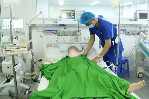 'Mô hình bác sĩ với người dân' đã cứu sống cháu bé ngừng tuần hoàn ngoại viện