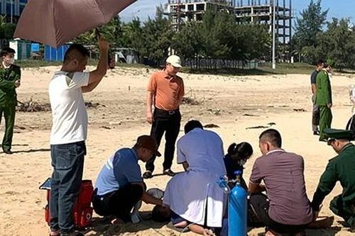 Một khách du lịch tử vong do đuối nước tại biển Nhật Lệ