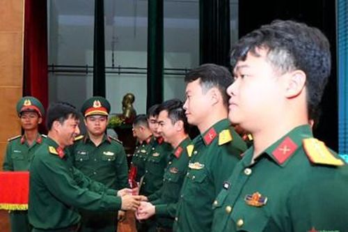 Vận dụng sáng tạo kiến thức được bồi dưỡng vào hoạt động thực tiễn