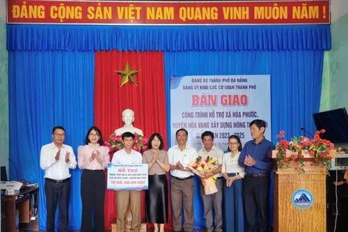 Đảng ủy các cơ quan thành phố Đà Nẵng hỗ trợ Hòa Vang xây dựng nông thôn mới