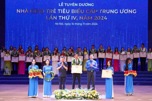 Nỗ lực không ngừng vì học sinh vùng cao