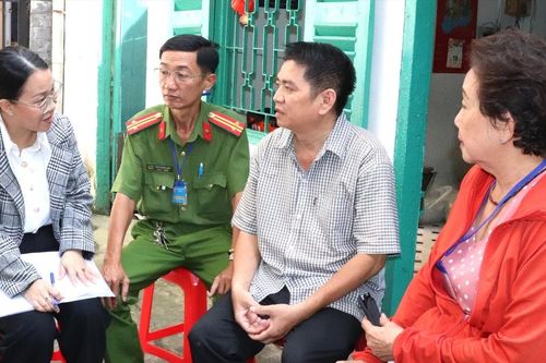 Bình Thạnh: 122 hộ nghèo tự nguyện rút khỏi chương trình giảm nghèo bền vững