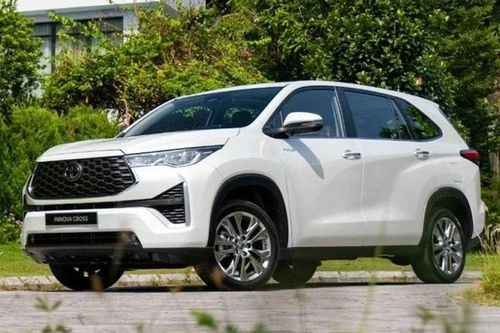 Top 5 mẫu xe hybrid bán chạy nhất tháng 10/2024: Toyota Innova Cross HEV tiếp tục dẫn đầu