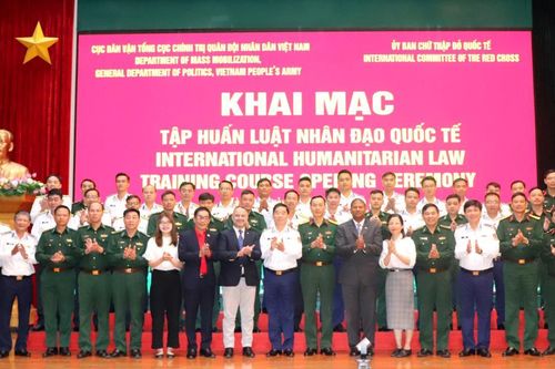 Tập huấn Luật Nhân đạo quốc tế và Luật Xung đột vũ trang trên biển năm 2024