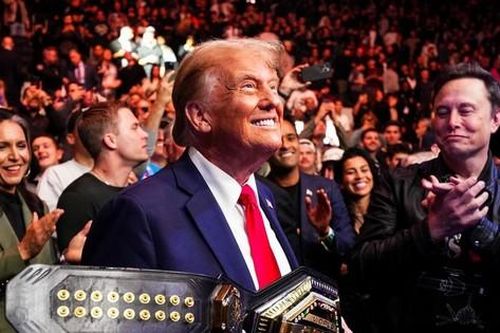 Ông Trump đi xem trận đấu của huyền thoại võ thuật