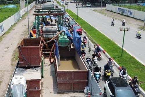 Lô cốt cũ 'đắp chiếu', lô cốt mới lại mọc trên đường Hà Nội: Sẽ kiểm tra giấy phép và chấn chỉnh