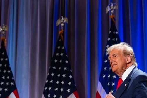 Rộ tin ông Trump muốn đưa hàng loạt quan chức quân đội Mỹ ra tòa