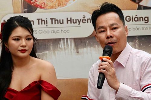 Cầm sách khó hơn cầm điện thoại lướt TikTok