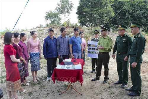 Người dân biên giới Việt - Lào chung tay bảo vệ rừng