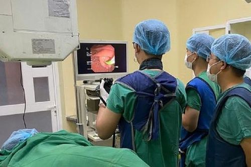 Bản tin 18/11: Phát hiện sán lá gan 'khủng' trong ống mật cô gái trẻ