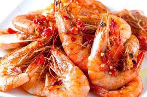 Những người nên hạn chế ăn tôm, biết mà tránh kẻo 'rước họa vào thân'
