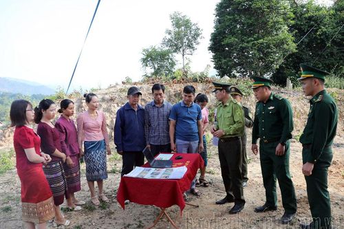 Tuyên truyền bảo vệ và phòng chống cháy rừng tới nhân dân khu vực biên giới