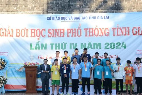 Trao thưởng 284 cá nhân tại Giải Bơi học sinh phổ thông tỉnh Gia Lai lần thứ IV năm 2024