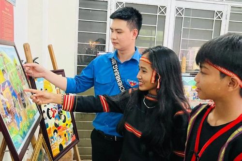 Khơi dậy ý thức bảo tồn văn hóa dân tộc cho thiếu nhi Gia Lai