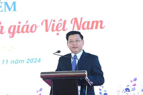 Trường Đại học Điện lực Mít tinh Kỷ niệm 42 năm ngày Nhà giáo Việt Nam 20/11