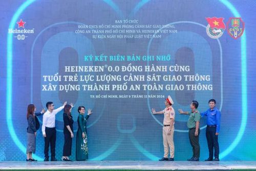 Lan tỏa thói quen uống có trách nhiệm, lựa chọn thức uống 0.0% độ cồn khi lái xe tham gia giao thông dịp cuối năm