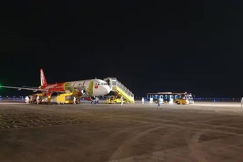 Sẽ tăng thời gian khai thác đêm tại 6 sân bay