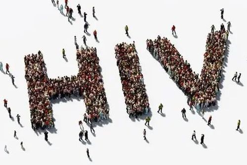 HIV trẻ hóa, tăng nhanh trong nhóm đồng tính, chuyển giới