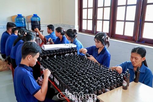 Tiếp thêm niềm tin cho trẻ khuyết tật