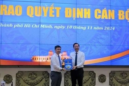 TPHCM: Bổ nhiệm, điều động nhiều cán bộ lãnh đạo