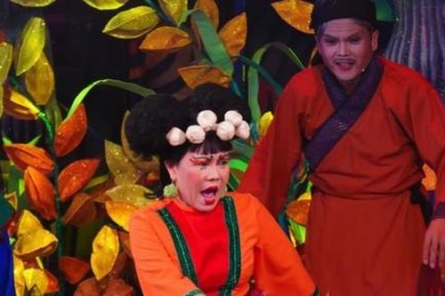 Việt Hương tham gia Liên hoan Sân khấu TPHCM
