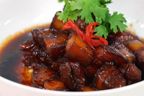 Cách làm món thịt lợn kho sữa chua Yakul đang cực hot trên mạng