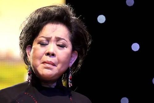 Danh ca Giao Linh: 'Tôi vừa ngồi đếm tiền vừa khóc'