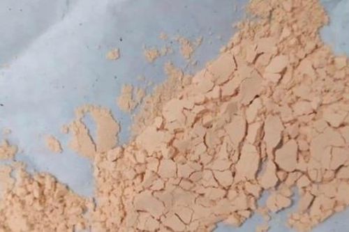 Bé trai 2 tuổi phải lọc máu liên tục sau 7 ngày được người lớn vệ sinh lưỡi