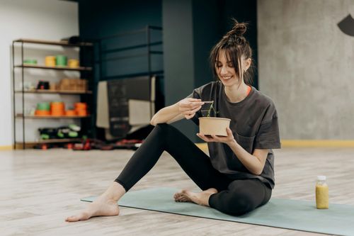 Nữ sinh mắc chứng cuồng ăn