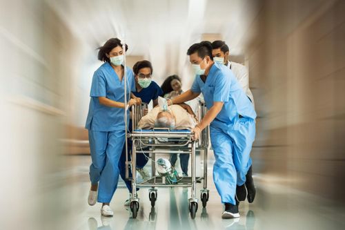 Loại quả quen thuộc khiến người đàn ông đi cấp cứu sau khi ăn