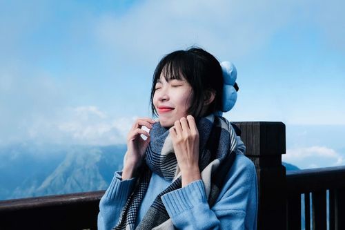 Tôi 'săn mây' đẹp kỳ ảo trên đỉnh Fansipan