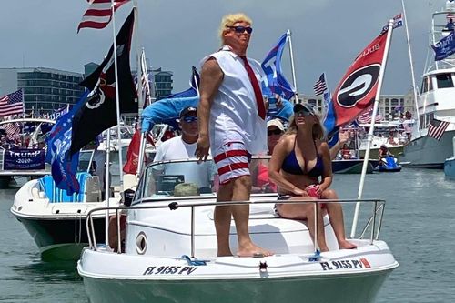 Đổ xô đặt chỗ du thuyền 'trốn chạy' nhiệm kỳ Donald Trump