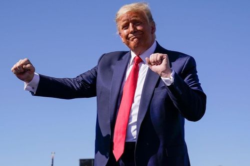 Ông Trump nhảy múa trong hơn 30 phút