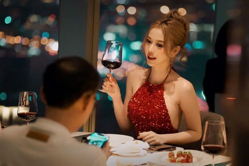 5 nhà hàng 'sưởi ấm' cuộc hẹn khi TP.HCM lạnh nhất từ đầu mùa