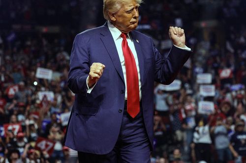 Chiến thắng của ông Trump tạo 'cú hích' chưa từng có cho người tiêu dùng Mỹ