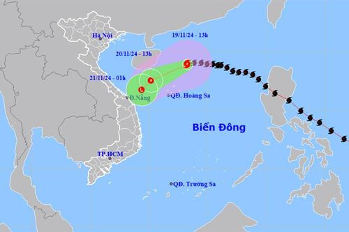 Bão số 9 đang suy yếu trên Biển Đông