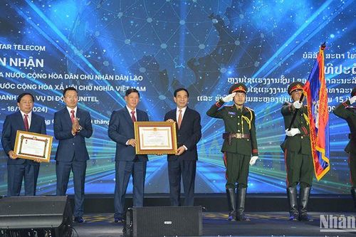 Lễ kỷ niệm 15 năm khai trương mạng di động Unitel tại Lào