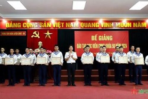 Vùng 3 Hải quân: Bế giảng khóa đào tạo sơ cấp chuyên môn kỹ thuật nghiệp vụ khóa 50