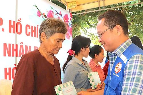 Tăng cường mối quan hệ gắn bó giữa hậu phương và tiền tuyến