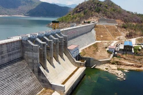 Hồ đập Việt Nam đang phải 'gánh' đa mục tiêu - vận hành và quản lý thế nào?