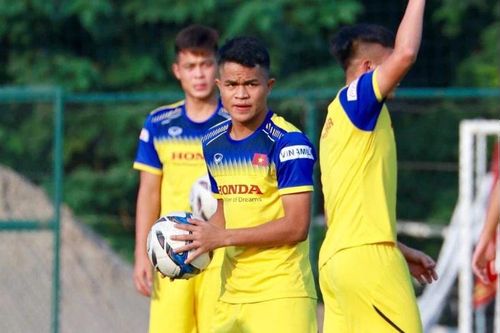 13 cầu thủ bị treo giò ở vòng 9 V-League gồm những ai?
