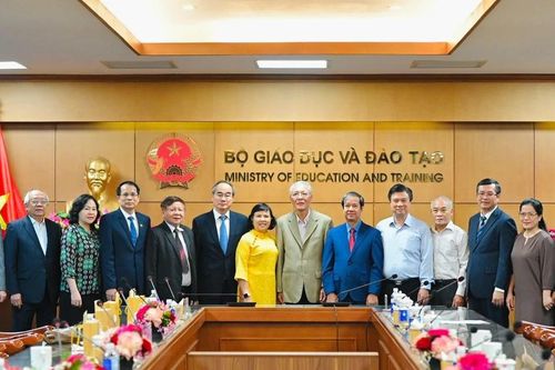 Gặp gỡ, chúc mừng nguyên Lãnh đạo Bộ GD&ĐT nhân ngày Nhà giáo Việt Nam