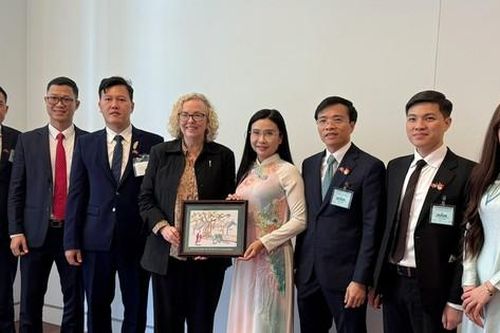 Đoàn đại biểu Trung ương Đoàn làm việc với lãnh đạo, cố vấn cấp cao tại Nhà Quốc hội Australia