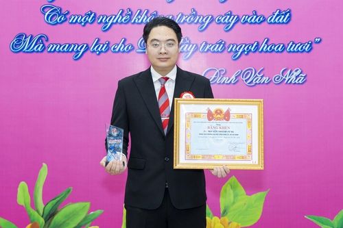 Nhà giáo trẻ tiêu biểu TP.HCM nỗ lực 'truyền lửa' đam mê nghiên cứu công nghệ