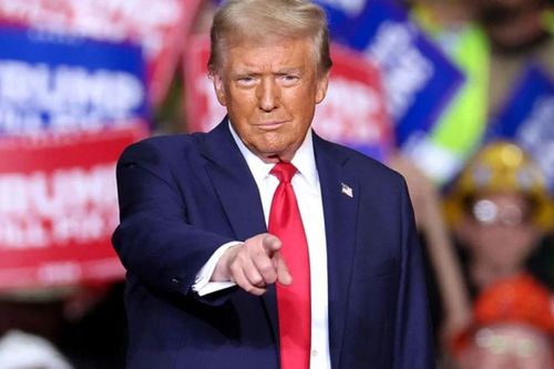 Tổng thống đắc cử Trump xác nhận ý định ban bố tình trạng khẩn cấp quốc gia