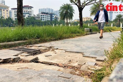 Công viên hồ điều hòa gần 1.000 tỷ đồng ở Hà Nội xuống cấp, nhếch nhác
